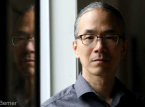 Penulis fiksi ilmiah Ted Chiang sudah menolak gagasan romantis tentang AI dalam hidup kita: "Haruskah Anda membiarkan Amazon membuat keputusan Anda?"