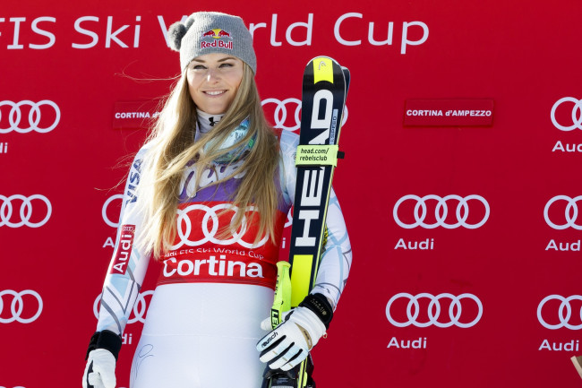 Pembaruan kesehatan pertama untuk Lindsey Vonn setelah jatuh di Cortina: "Dalam kondisi stabil dan di tangan yang baik"