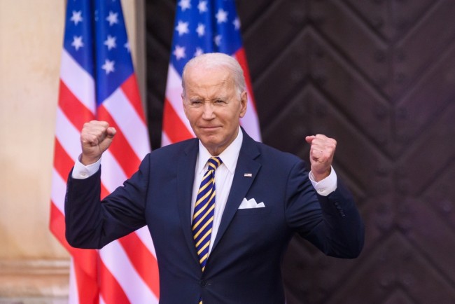 Joe Biden akan merilis kenangannya setelah pemilihan paruh waktu musim gugur ini