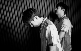 Piala Dunia Esports 2026: Mouz, Xtreme Gaming, dan Virtus.pro tersingkir dari Survival Stage yang penuh kontroversi